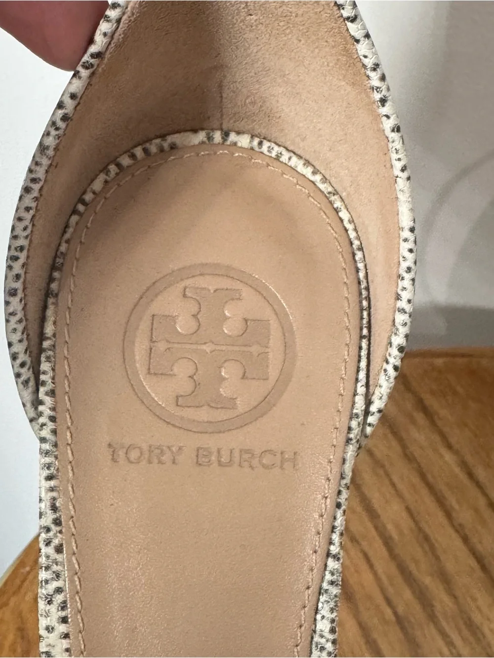 Tory Burch Mara Wedge Cream Black Ankle Strap Gold Heel Women’s Size 5.5